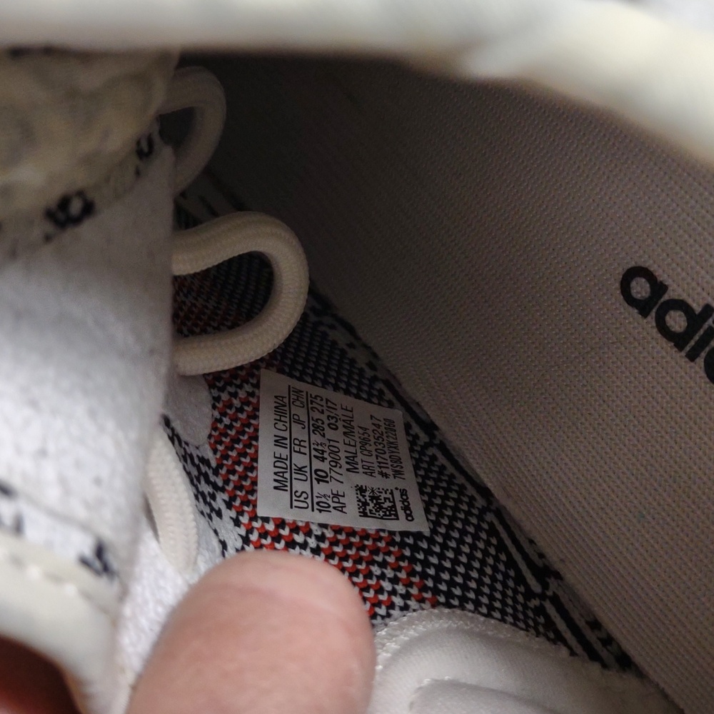 Adidas / Kanye Yeezy Boost 350 V2 Sneakers - WH/BK - Size 10.5 - Picture 11 of 17